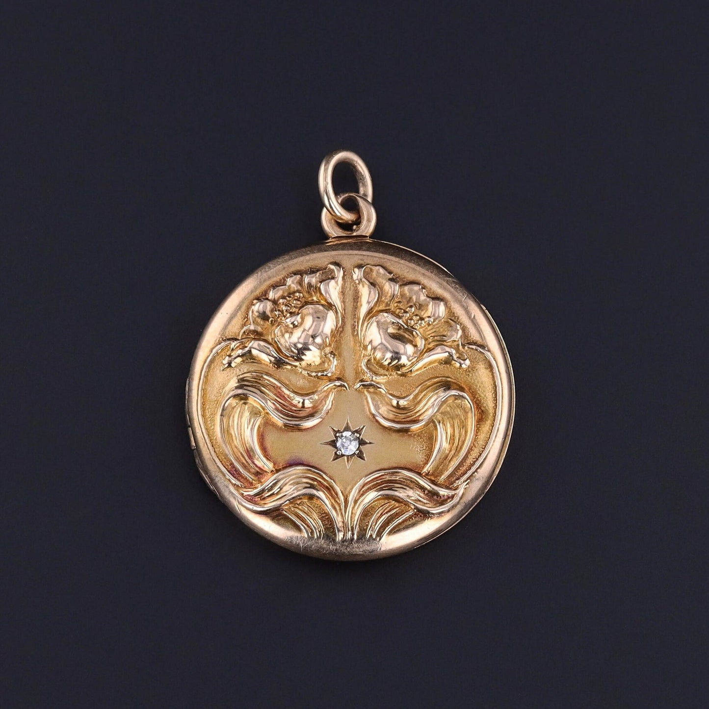 Antique Art Nouveau Floral Locket of 9ct Gold